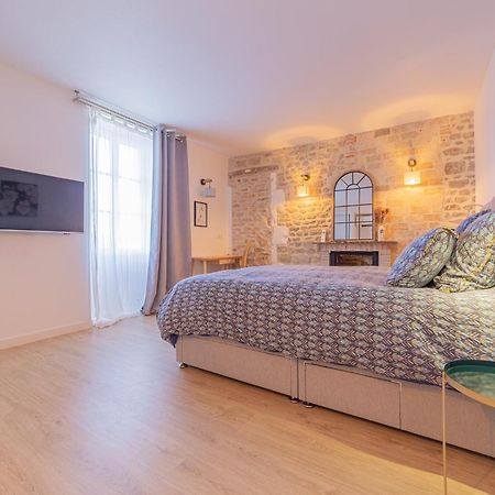 Les Gites Du Chateau Bouhet Esterno foto
